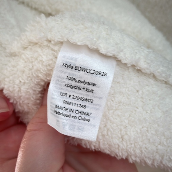 Barefoot Dreams robe - Picture 6 of 6